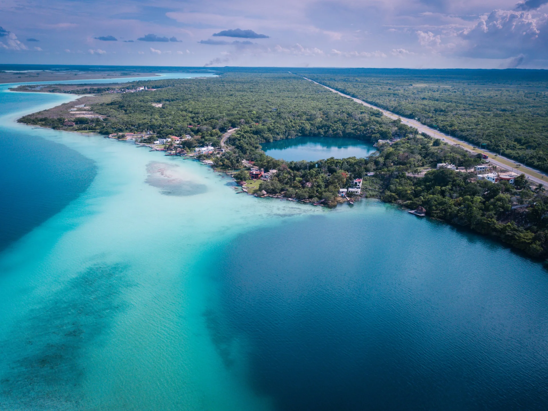 Laguna de los 7 Colores en The Reserve Bacalar